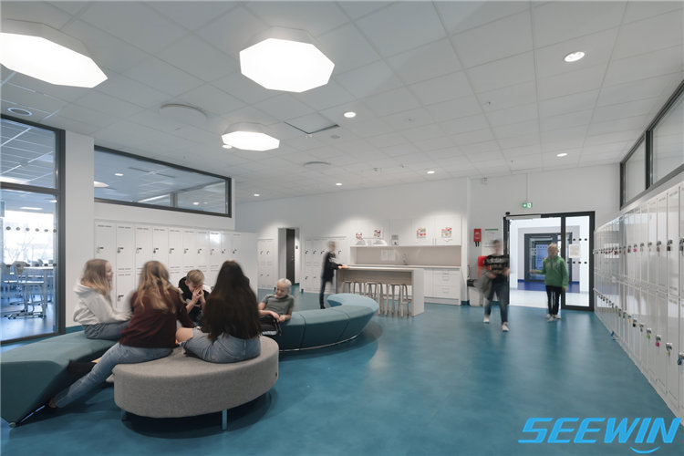 國際學(xué)校家具