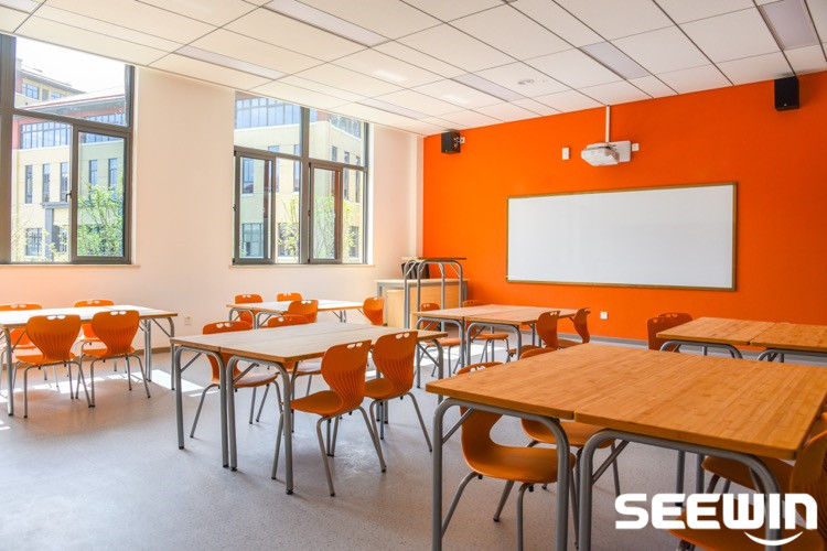 學(xué)生課桌椅